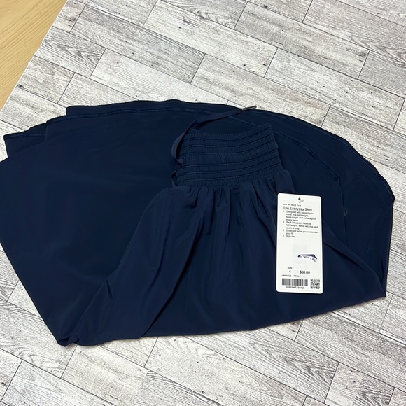 Lululemon - Picture 5 of 8